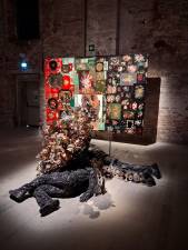Nick Cave, Amalgam (Plot) en Grapht