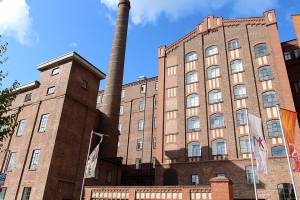 Duisburg_-_Museum_Kuppersmuhle_fur_moderne_Kunst_49434246473_original_original